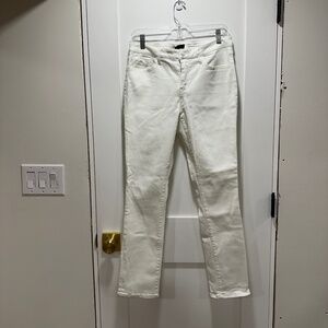 100014	Womens	Jean	Buckle Black	Classic Skinny Fit # 53	White	29	30	Like New